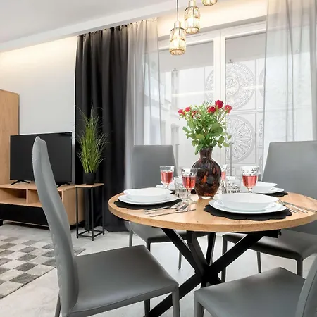 Nowoczesny Z Dwoma Balkonami W Centrum Miasta By Renters Appartement Łódź