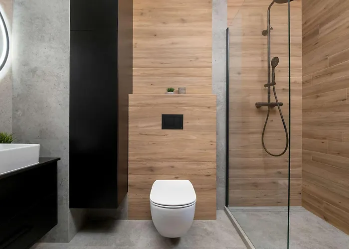 Nowoczesny Z Dwoma Balkonami W Centrum Miasta By Renters *